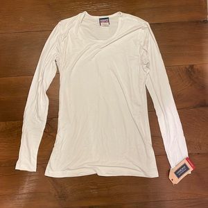 Women’s Cherokee underscrub long sleeve top, white, size small, new with tags!